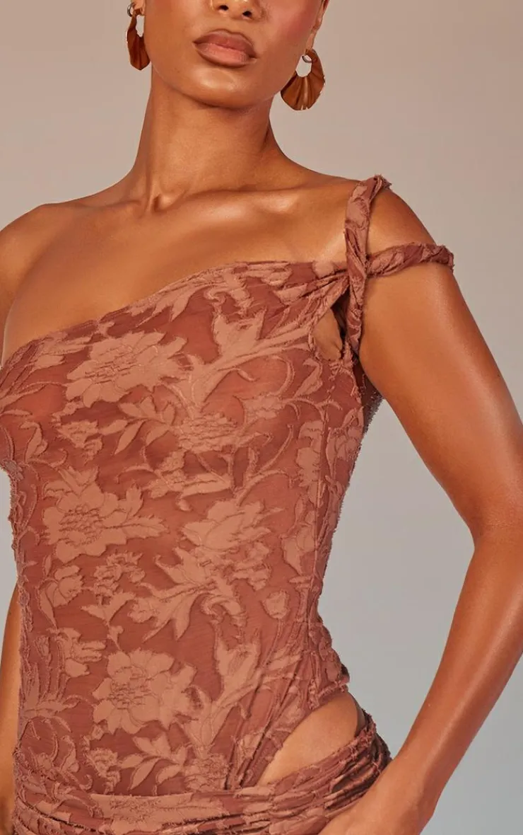 Discount PrettyLittleThing Floral Sheer Burnout Asymmetric Twist Detail Strap Bodysuit Mocha