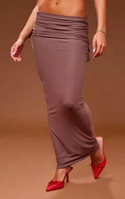 Hot PrettyLittleThing Soft Touch Asymmetric Fold Over Ruched Maxi Skirt Mocha