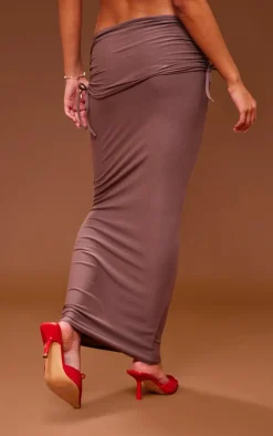 Hot PrettyLittleThing Soft Touch Asymmetric Fold Over Ruched Maxi Skirt Mocha