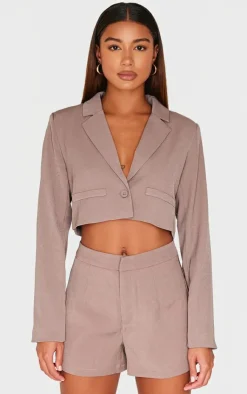 New PrettyLittleThing Tailored Cropped Pocket Detail Blazer Mocha