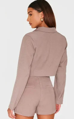 New PrettyLittleThing Tailored Cropped Pocket Detail Blazer Mocha