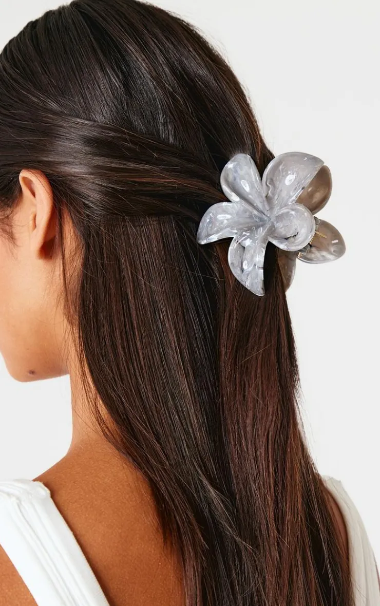 PrettyLittleThing Hair Accessories*Marble Flower Hair Claw