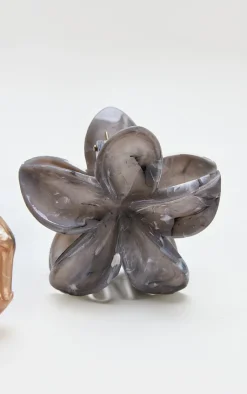 PrettyLittleThing Hair Accessories*Marble Flower Hair Claw