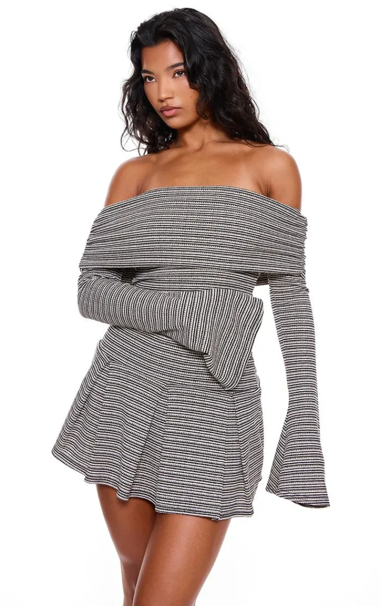 Textured Bardot Flared Sleeve Shift Dress-PrettyLittleThing Clearance