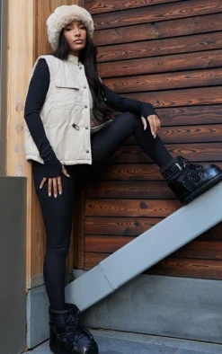 PrettyLittleThing Black Boots*MOON BOOT Low Glance