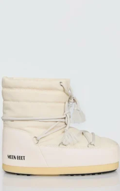 PrettyLittleThing Ski Outfits*MOON BOOT Evolution Icon