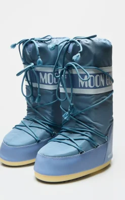 PrettyLittleThing Ski Outfits*MOON BOOT Elephant Icon