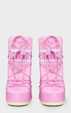 PrettyLittleThing Ski Outfits*MOON BOOT Classic