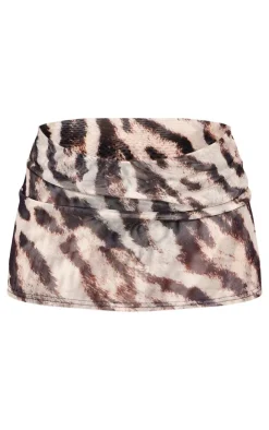 Best PrettyLittleThing Abstract Printed Micro Mini Skirt Multi