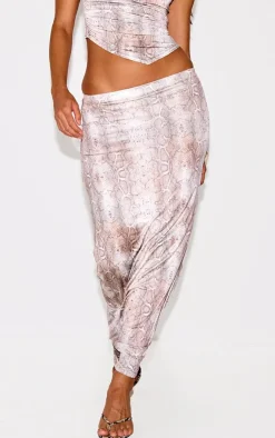 Best PrettyLittleThing Muted Snake Print Low Rise Slinky Maxi Skirt Multi