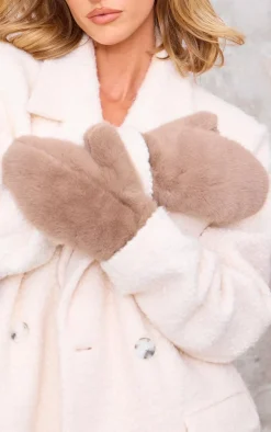 PrettyLittleThing Scarves & Gloves*Faux Fur Soft Mittens