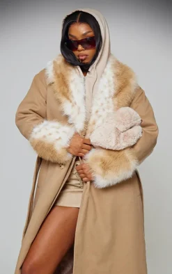 PrettyLittleThing Faux Fur Coats*Faux Fur Trim Contrast Wool Look Maxi Coat
