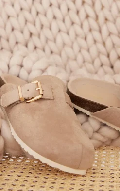 PrettyLittleThing Mules*Buckle Detail Faux Suede Mules