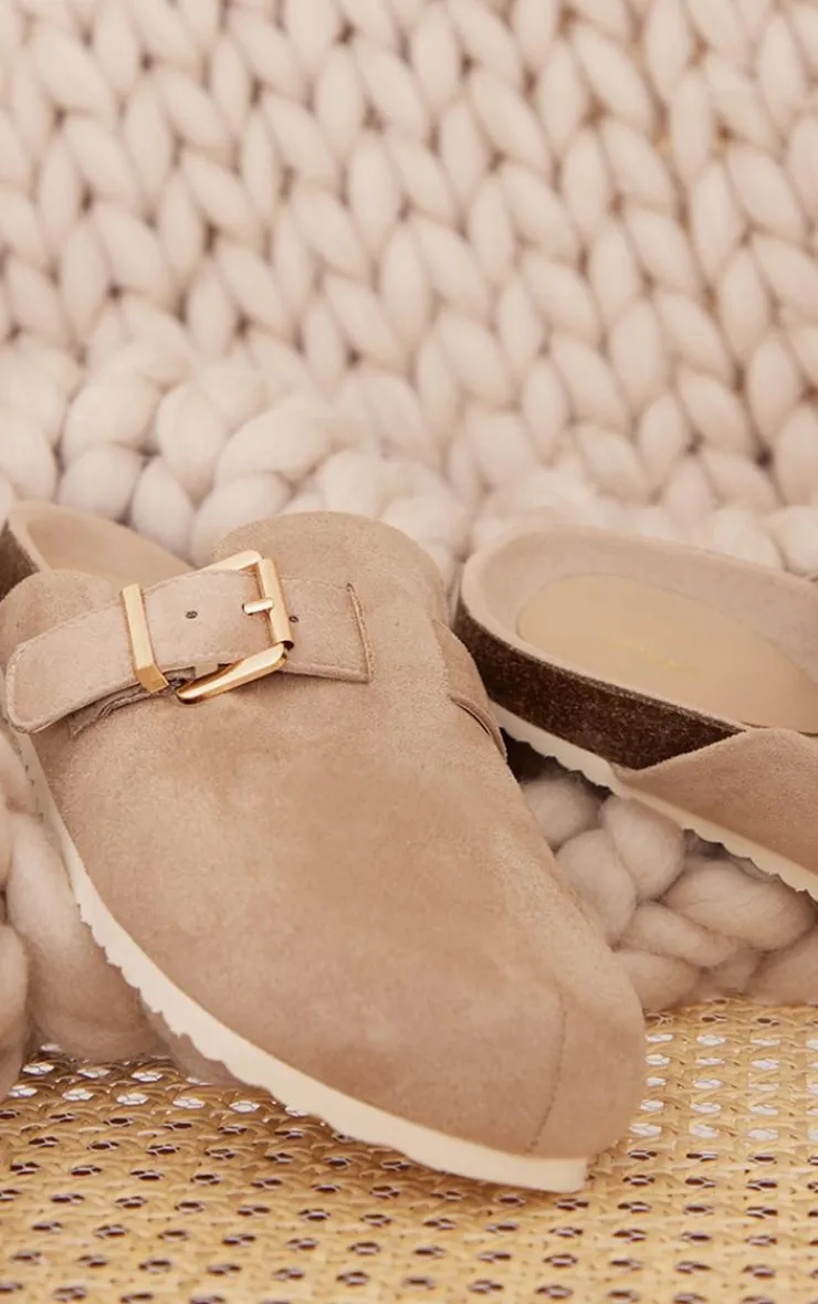 PrettyLittleThing Mules*Buckle Detail Faux Suede Mules