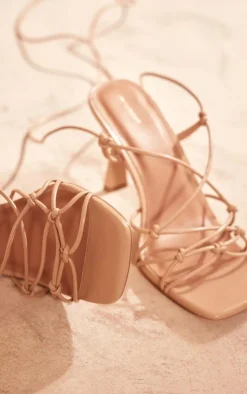 PrettyLittleThing Low Heels*Pu Crinkle Lace Up Low Heeled Sandals