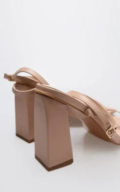 PrettyLittleThing Wide Fit Sandals*Wide Fit Barely There Block Heel Sandals