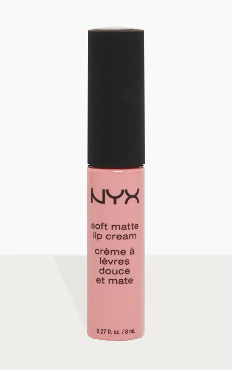 PrettyLittleThing Lipstick*NYX PMU Soft Matte Lip Cream