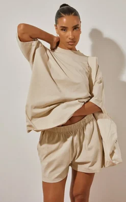 Discount PrettyLittleThing Cotton Oversized Boxy Shorts Oatmeal