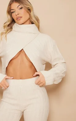 PrettyLittleThing Knitted Two Piece Sets*Luxe Knit Wide Rib Cross Back Crop Sweater