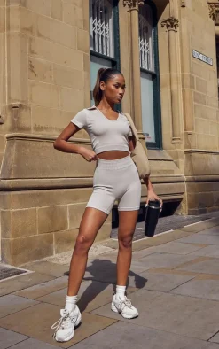 PrettyLittleThing Workout Tops*Seamless Contrast Rib Collar Crop Gym Top