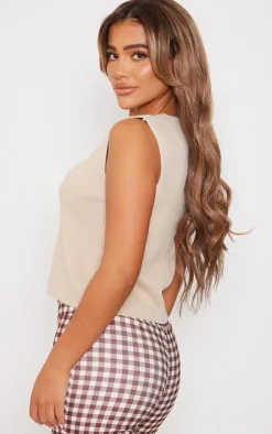 PrettyLittleThing Knitted Tops*Soft Knit Button Up Vest