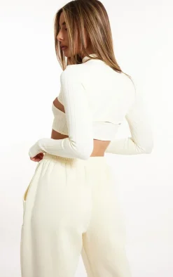 PrettyLittleThing Snatched*Wide Snatched Rib High Neck Bind Detail Crop Top
