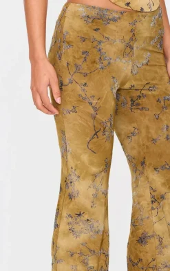 Outlet PrettyLittleThing Floral Print Devore Slim Flare Pants Olive