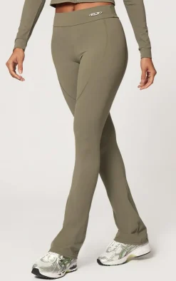 PrettyLittleThing Gym Wear*Sport Metal Badge Sculpt High Waist Flare Pants