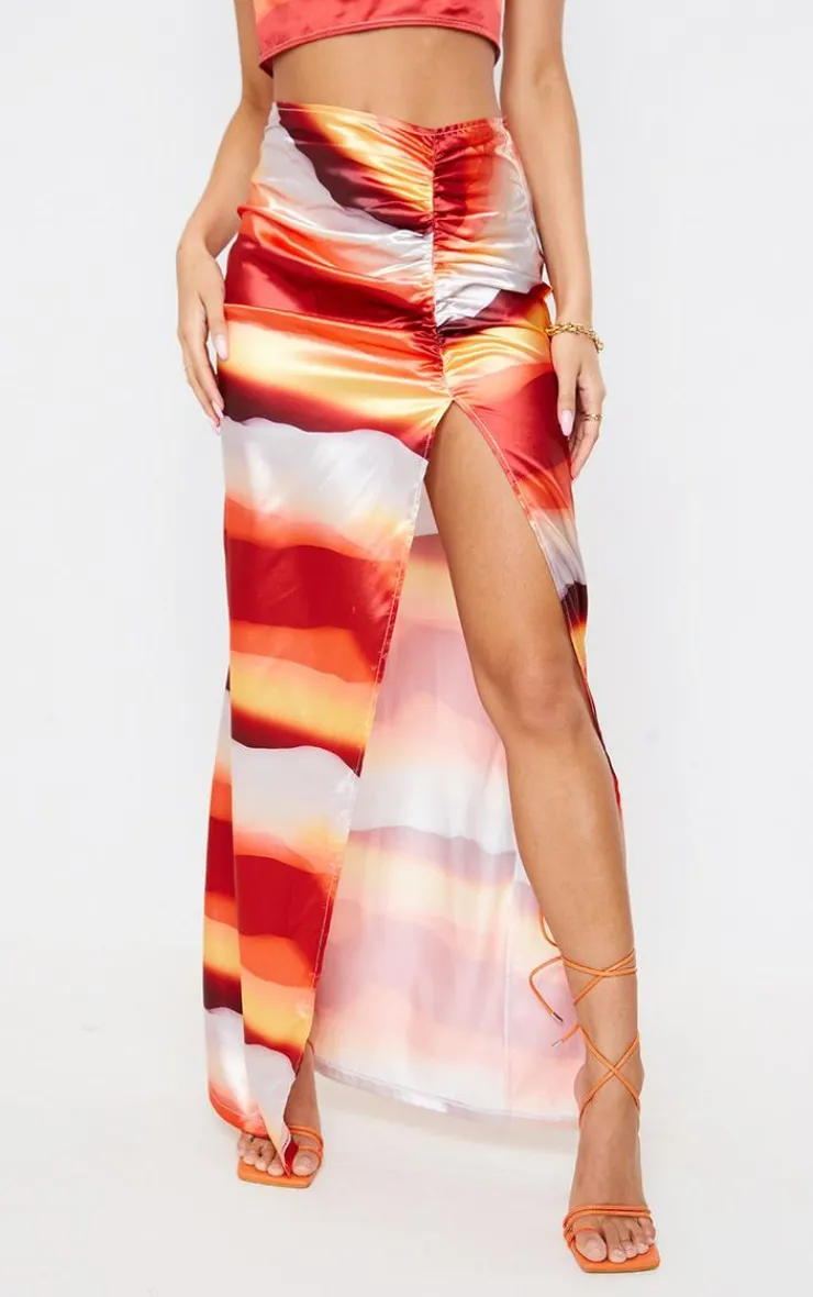 Discount PrettyLittleThing Abstract Printed Satin Ruched Side Split Leg Midaxi Skirt Orange