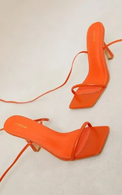 PrettyLittleThing Wide Fit Sandals*Wide Fit Barely There Buckle Strap Mid Heeled Sandals