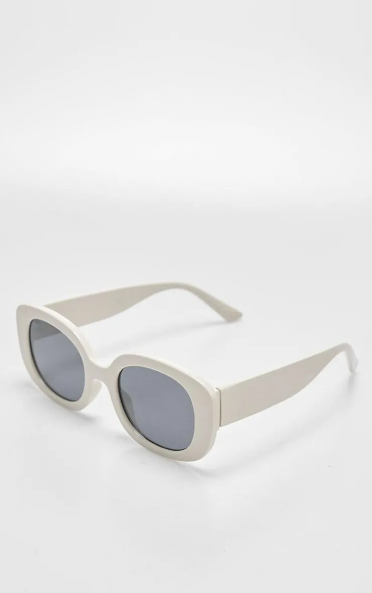PrettyLittleThing Colored Sunglasses*Chunky Frame Round Sunglasses