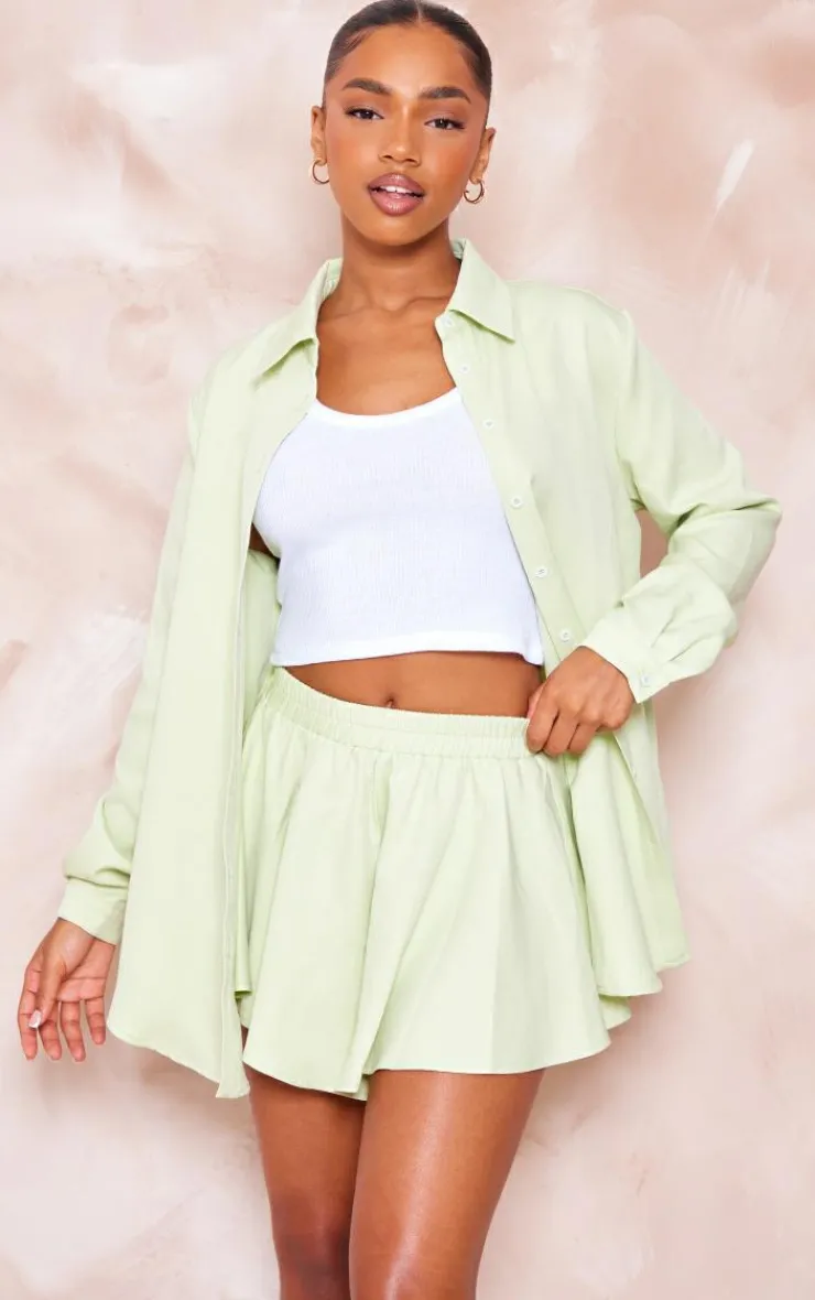 Sale PrettyLittleThing Woven Floaty Shorts Pastel Green