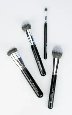 PrettyLittleThing Makeup Brushes & Tools*Peaches & Cream No 4 Face Powder Brush