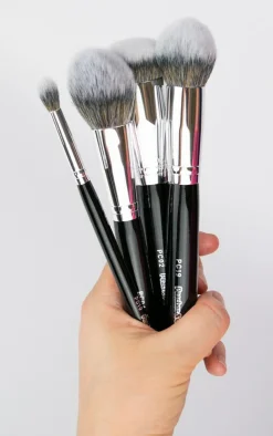 PrettyLittleThing Makeup Brushes & Tools*Peaches & Cream No 4 Face Powder Brush