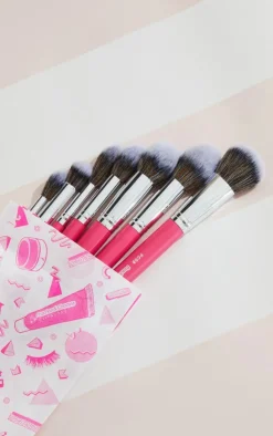PrettyLittleThing Makeup Brushes & Tools*Peaches & Cream Essential 7 Piece Face Brush Set (Worth £45)