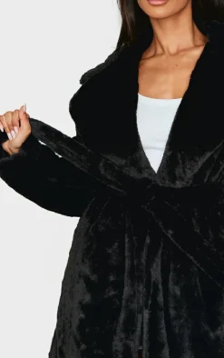 PrettyLittleThing Faux Fur Coats*Petite Belted Faux Fur Coat