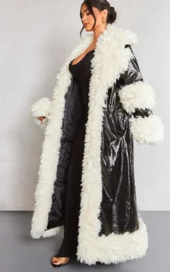 PrettyLittleThing Winter Coats & Jackets*Petite Borg Trim Midi Coat