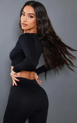 Sale PrettyLittleThing Petite Bubble Ribbed Contour Long Sleeve Crop Top Black