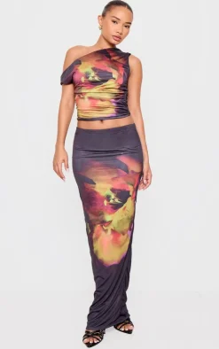 Clearance PrettyLittleThing Petite Double Slinky Flower Print Maxi Skirt Black