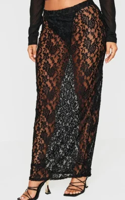 New PrettyLittleThing Petite Lace Maxi Skirt Black
