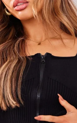 PrettyLittleThing Knitted Tops*Petite Ribbed Cup Detail Top