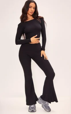 Hot PrettyLittleThing Petite Soft Touch Long Sleeve Longline Top Black