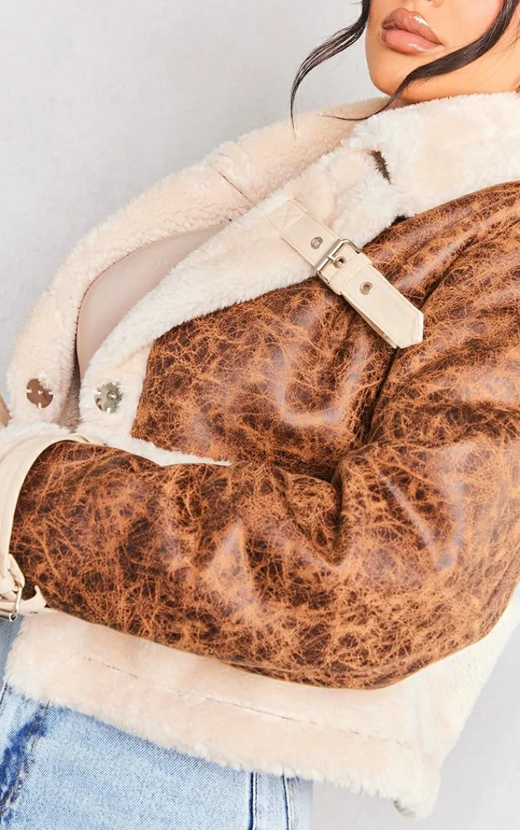 PrettyLittleThing Aviator Jackets*Petite Borg & Distressed PU Aviator Jacket