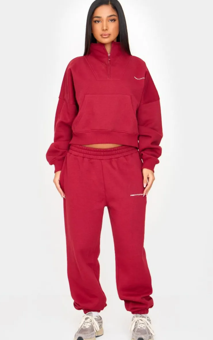 Clearance PrettyLittleThing Petite Graphic Cuffed Sweatpants Burgundy
