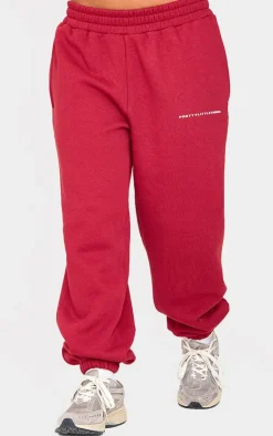 Clearance PrettyLittleThing Petite Graphic Cuffed Sweatpants Burgundy