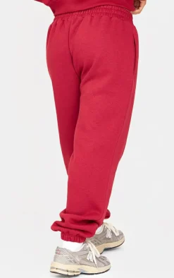 Clearance PrettyLittleThing Petite Graphic Cuffed Sweatpants Burgundy