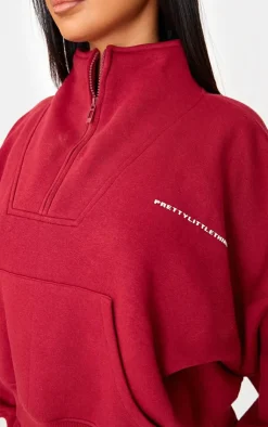 Outlet PrettyLittleThing Petite Graphic Oversized Half Zip Sweat Burgundy