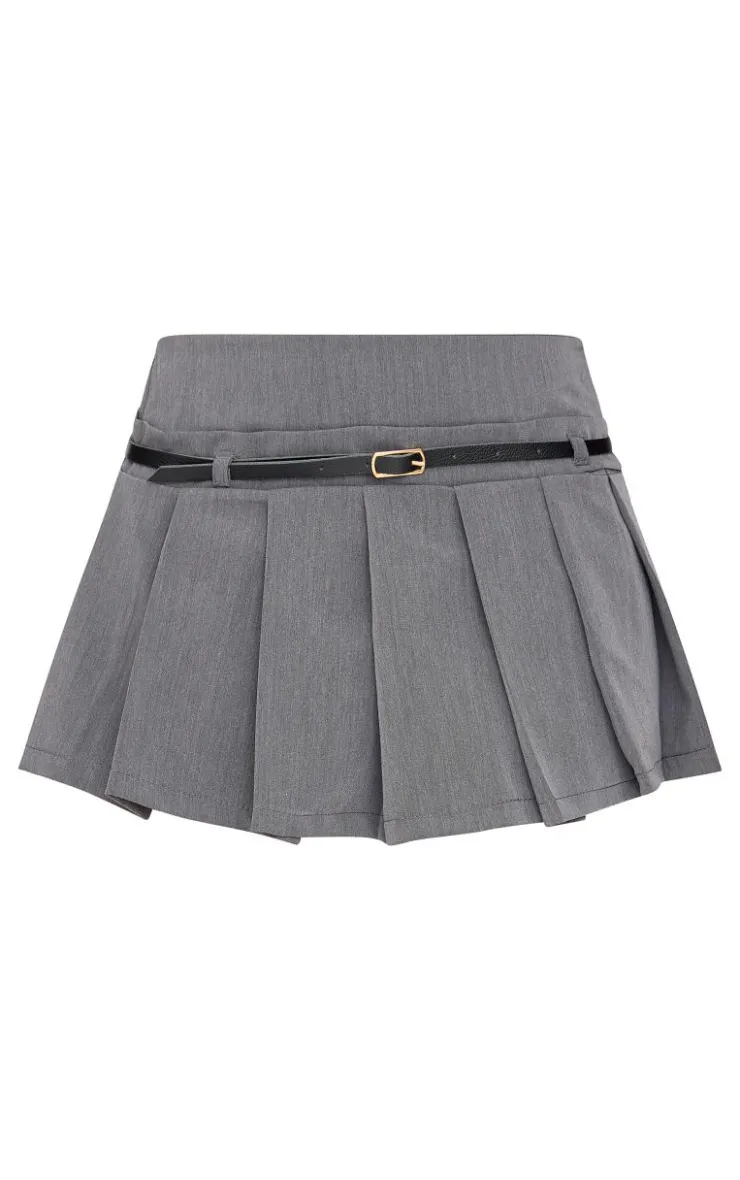 PrettyLittleThing Thanksgiving Outfits*Petite Pleated Belted Micro Mini Skirt