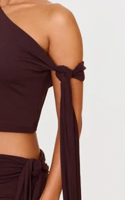 New PrettyLittleThing Petite Contour Jersey Tie Detail Crop Top Chocolate