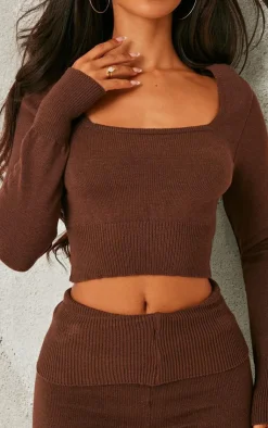 Outlet PrettyLittleThing Petite Knitted Long Sleeve Scoop Neck Crop Top Chocolate